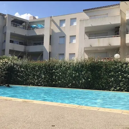 Le Cocon D'argent, Terrace And Pool * Montpellier